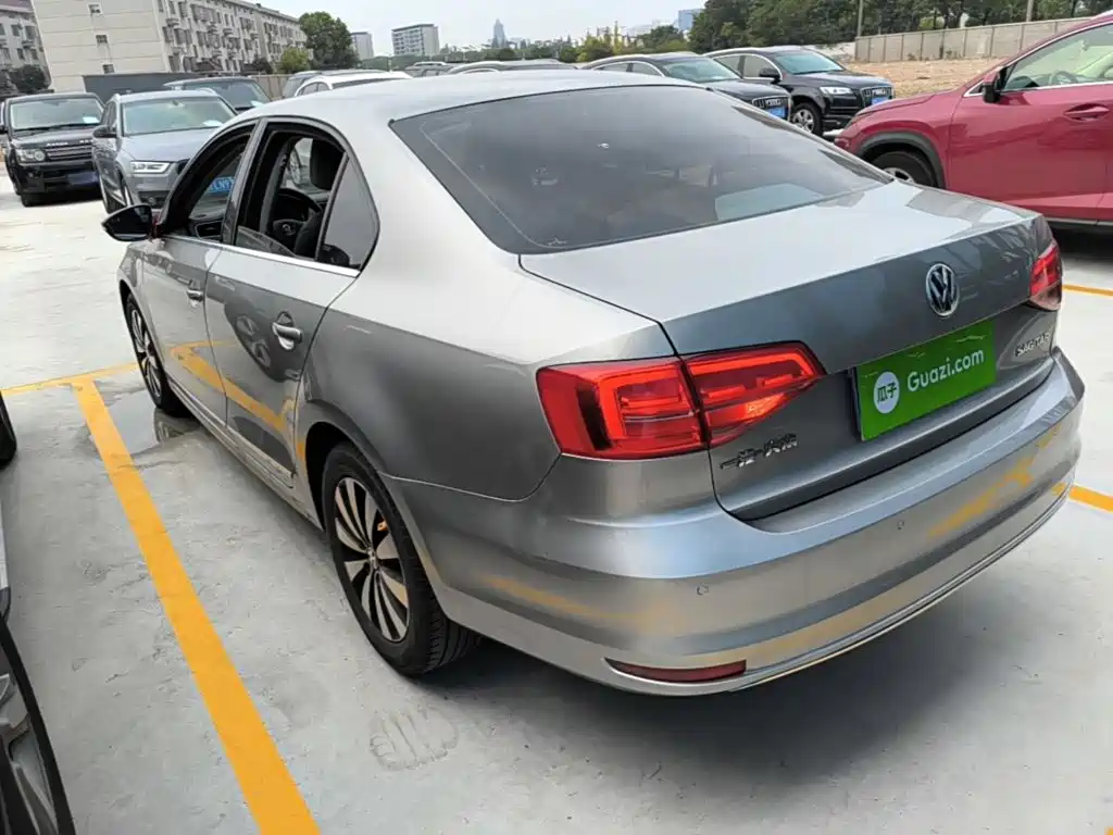 Volkswagen Sagitar — миниатюра 5