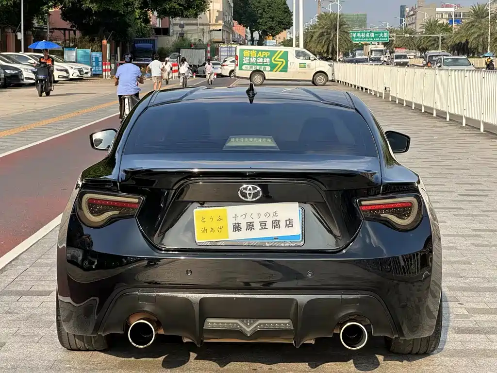 Toyota 86 — миниатюра 8