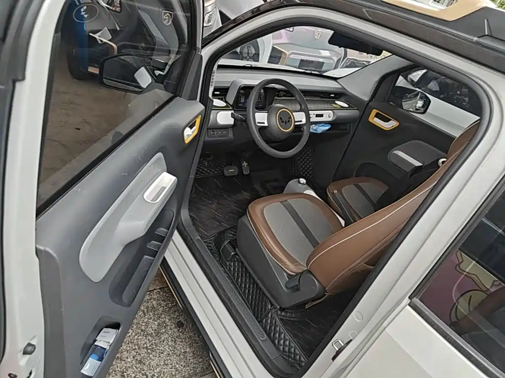 Wuling MINIEV — миниатюра 16