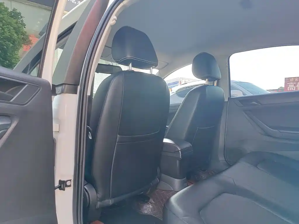 Volkswagen Jetta — миниатюра 18