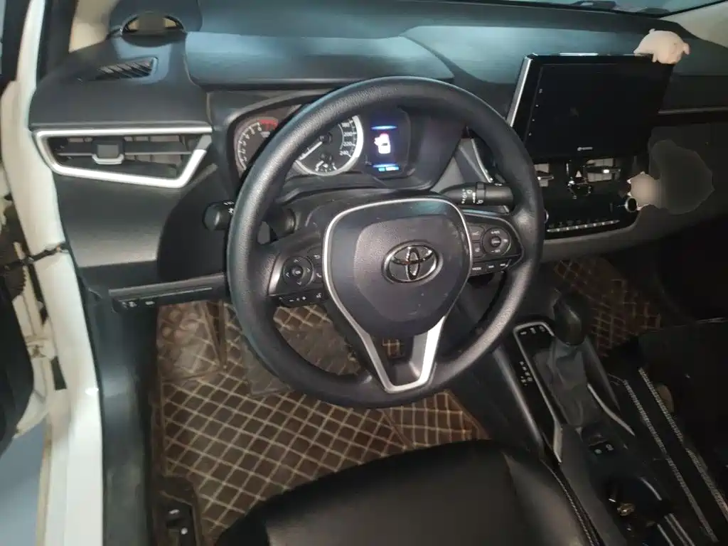 Toyota Corolla — миниатюра 6