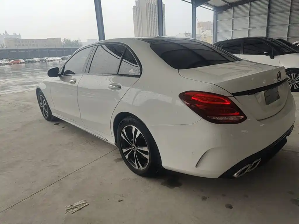 Mercedes-Benz C-Class — миниатюра 5