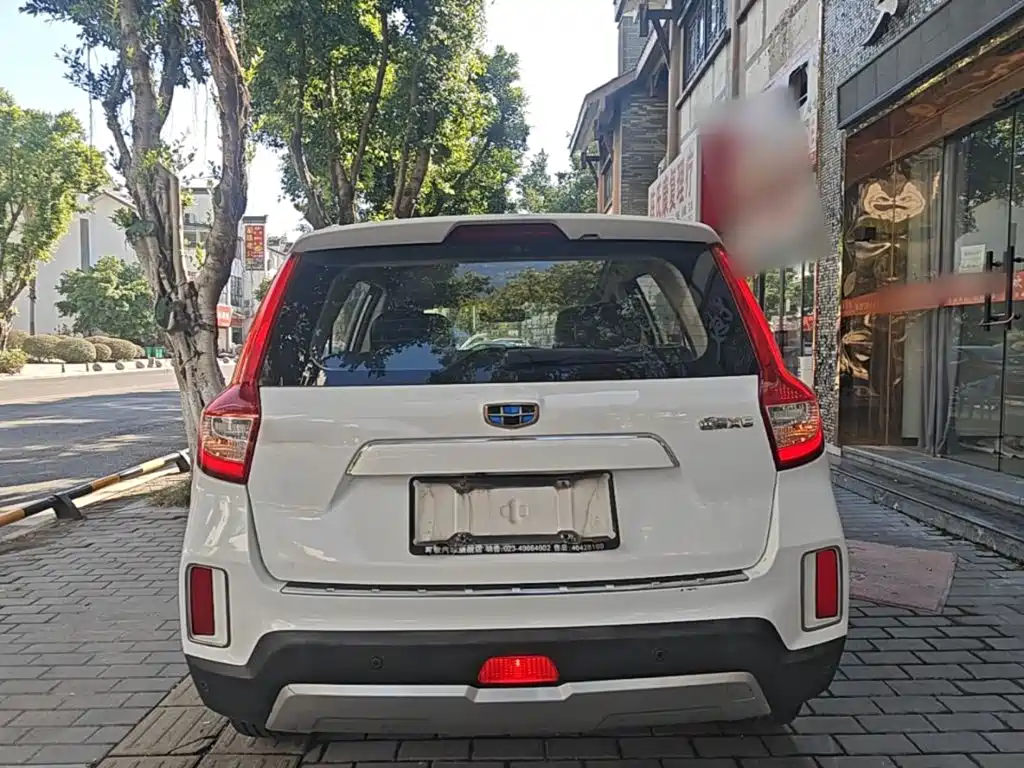 Geely Vision X6 — миниатюра 6
