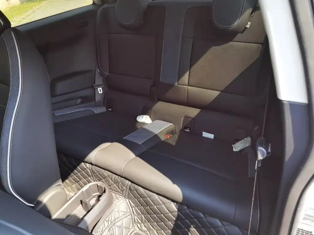 MINI MINI COOPER EV — миниатюра 7