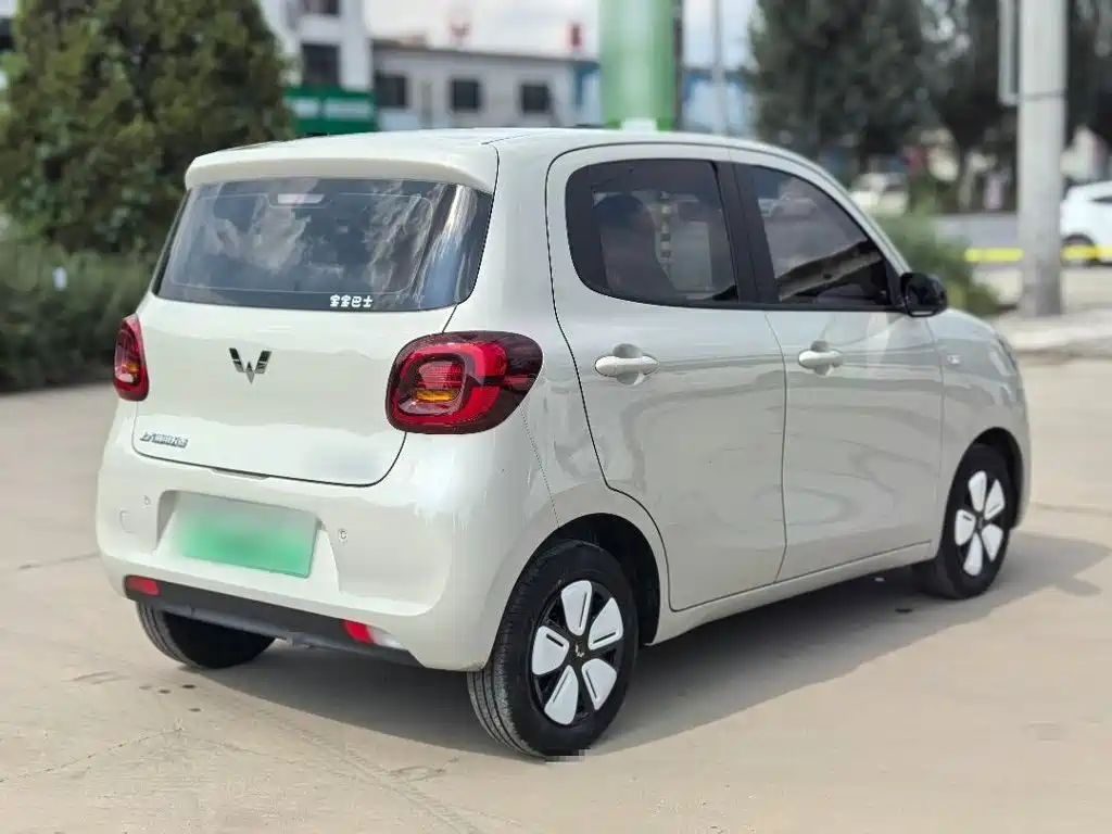 Wuling MINIEV — миниатюра 10