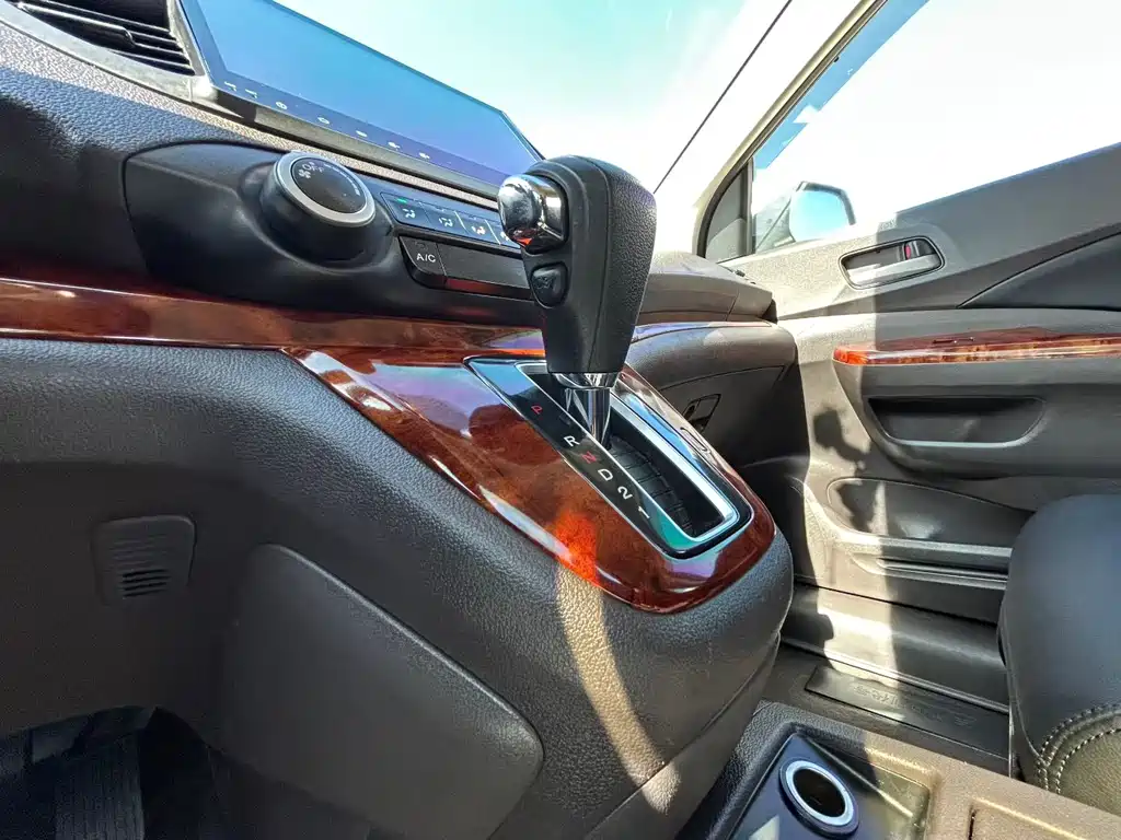 Honda CR-V — миниатюра 8