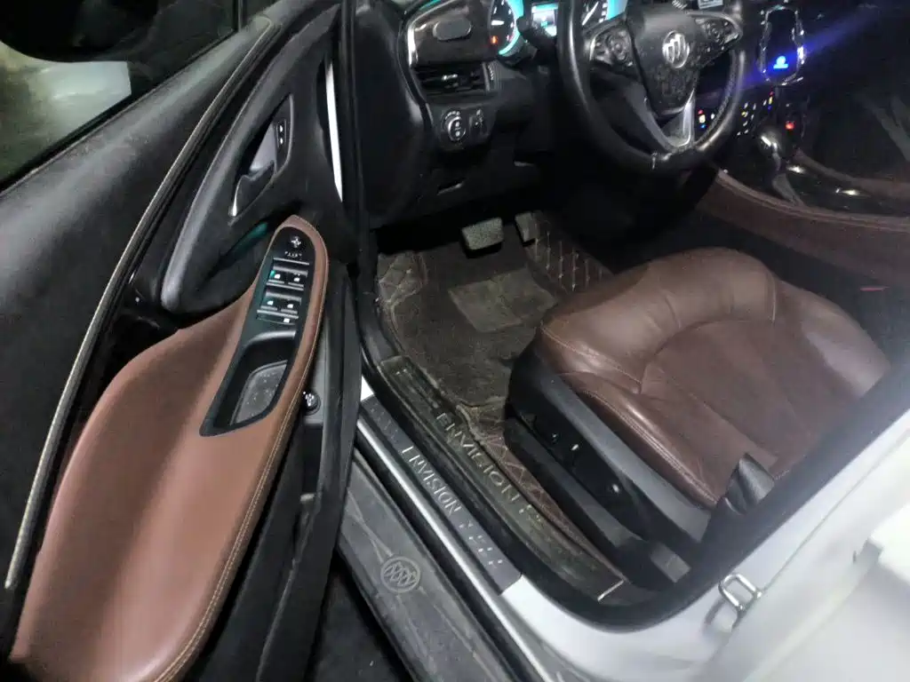 Buick Envision Plus — миниатюра 17