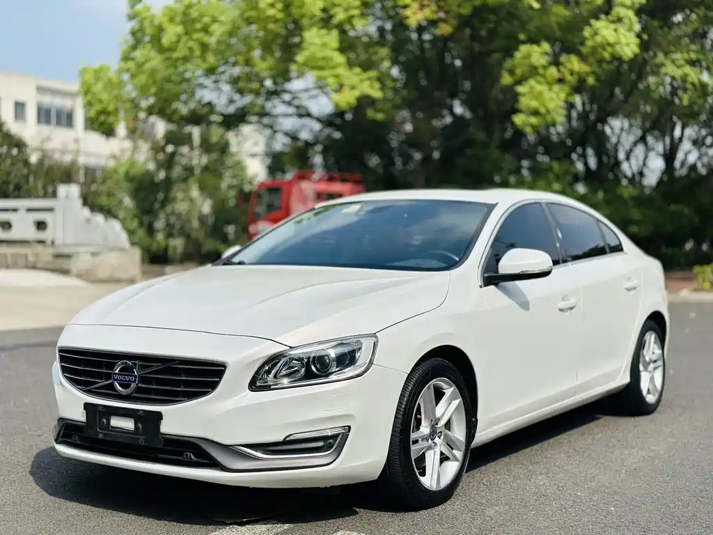 Volvo S60 2015