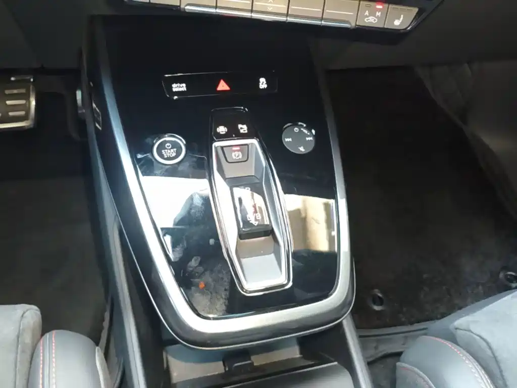Audi Q5 e-tron — миниатюра 14