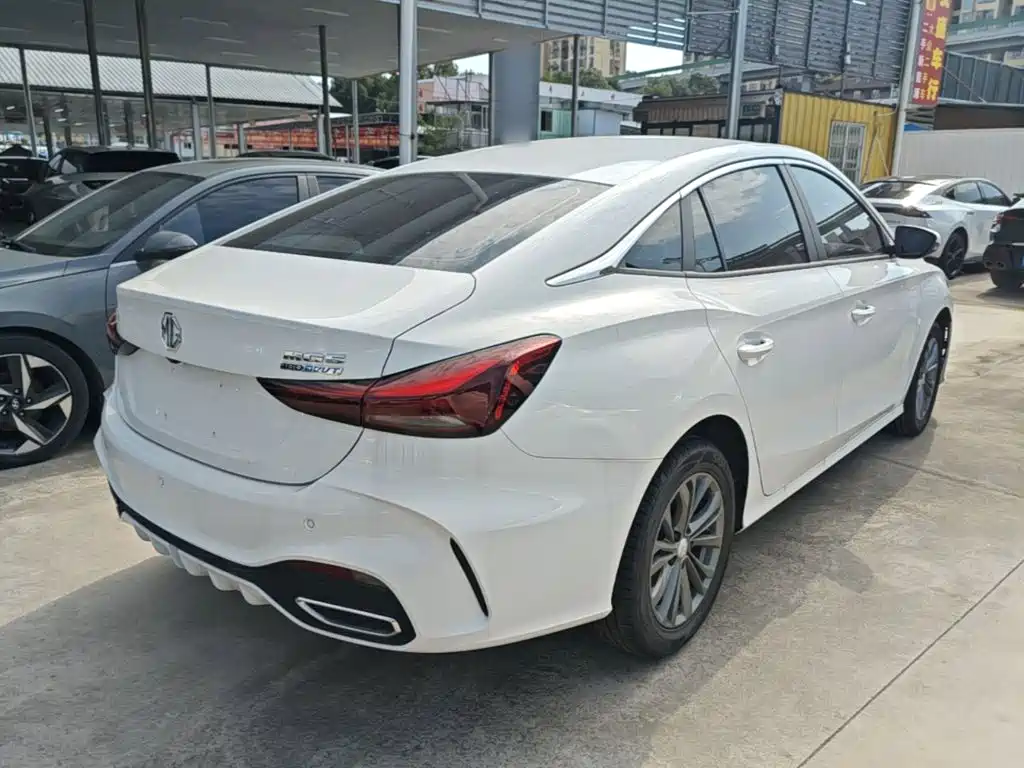 MG MG5 — миниатюра 7