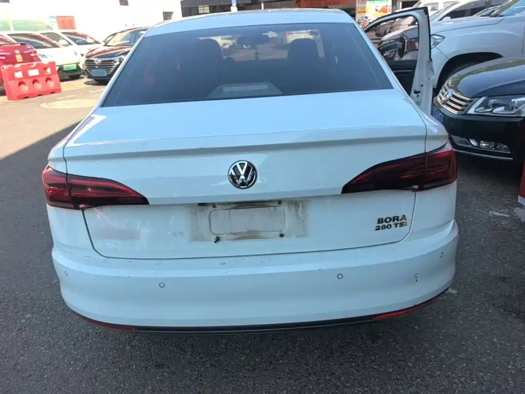 Volkswagen Bora — миниатюра 6