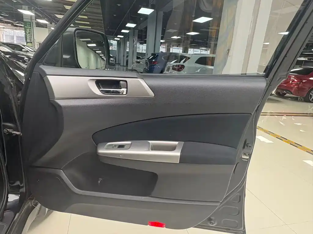 Subaru Forester — миниатюра 13