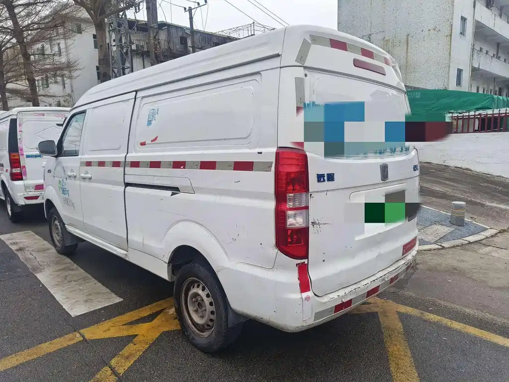 Yuan Cheng Yuan Cheng E5 — миниатюра 2