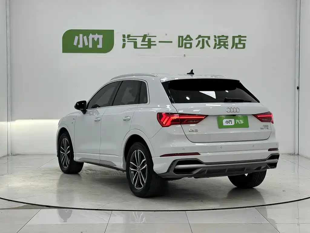 Audi Q3 2022 35 TFSI