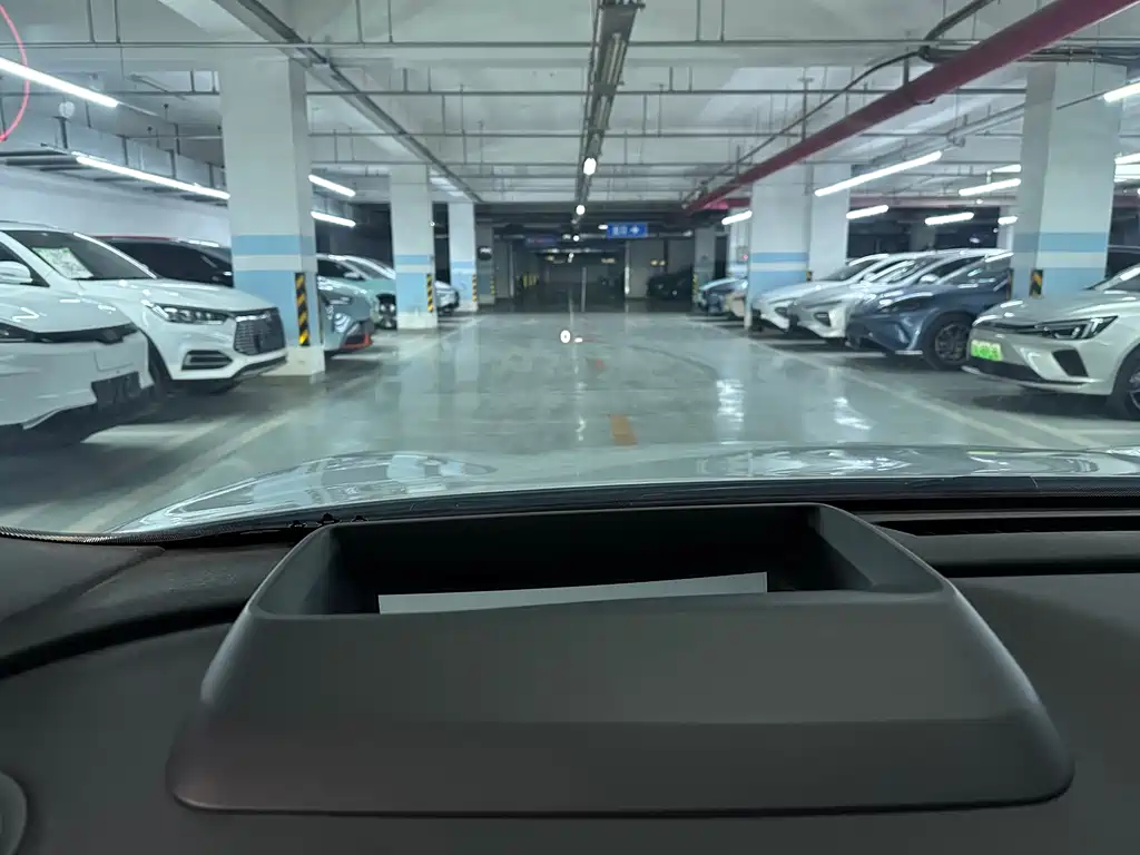 GEELY GALAXY GALAXY E8