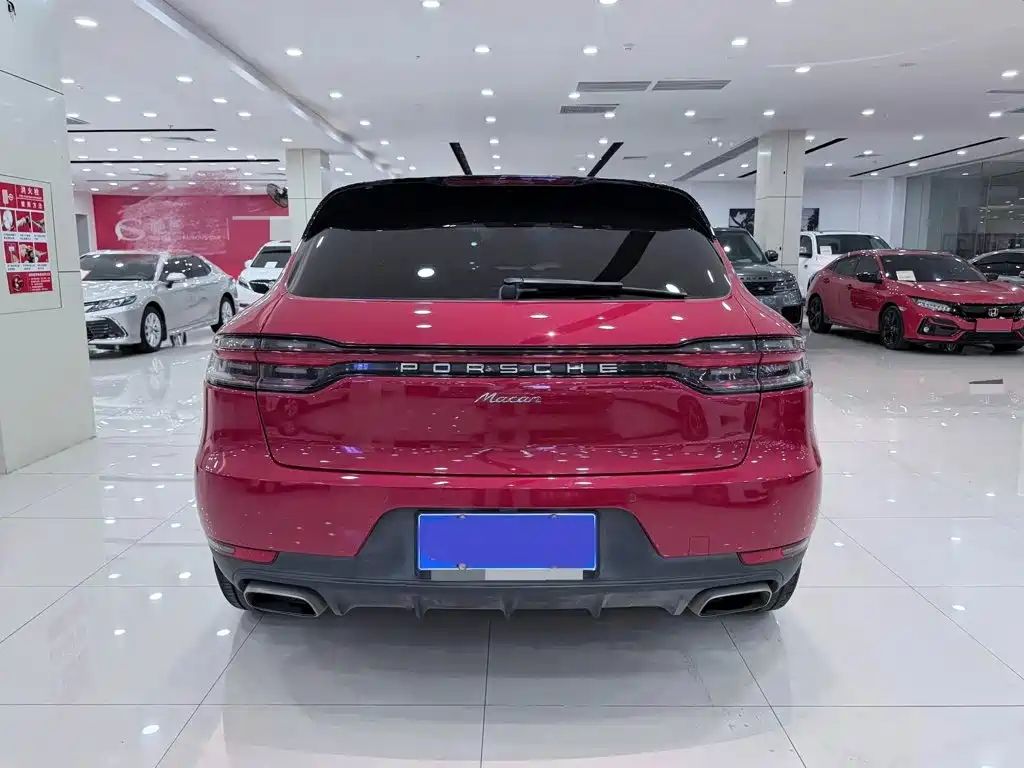 Porsche Macan — миниатюра 13