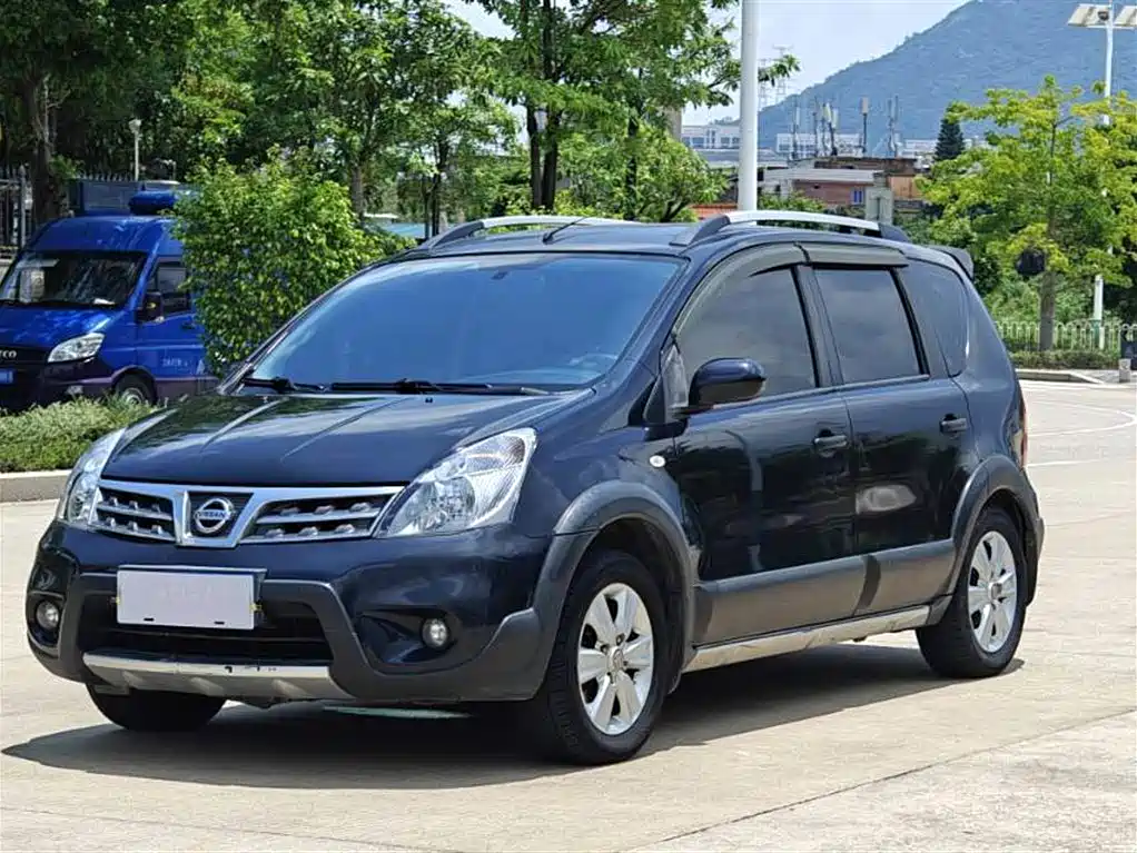 Nissan Livina 2011