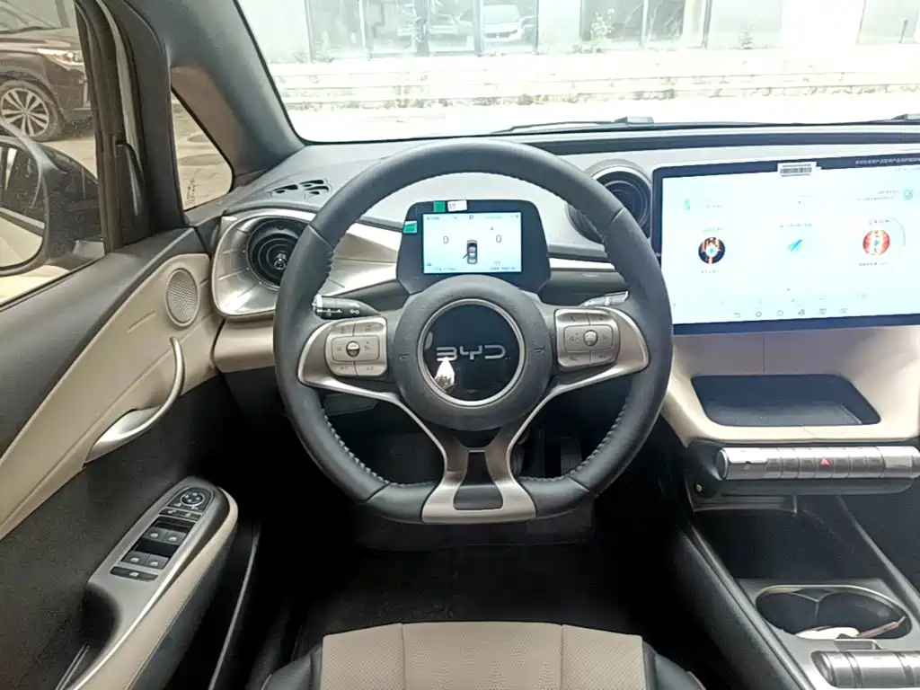 BYD Dolphin — миниатюра 11