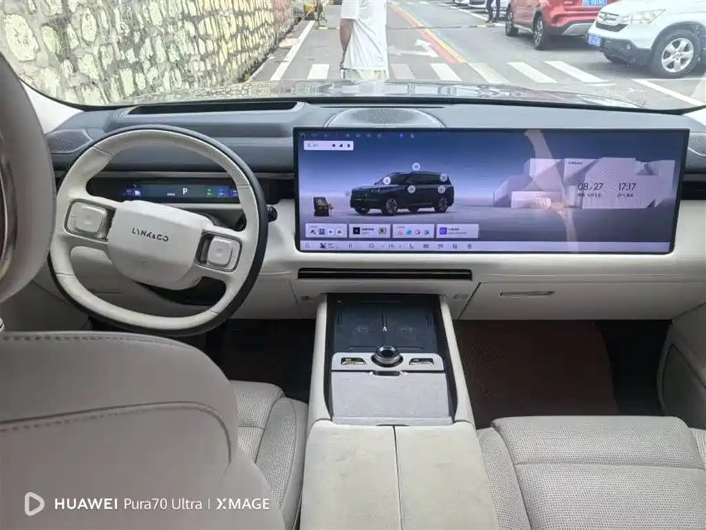 Lynk & Co 900 — миниатюра 2
