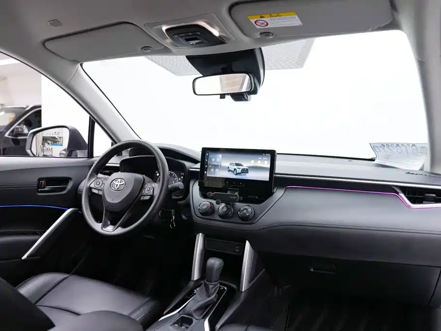 Toyota Corolla Cross — миниатюра 8