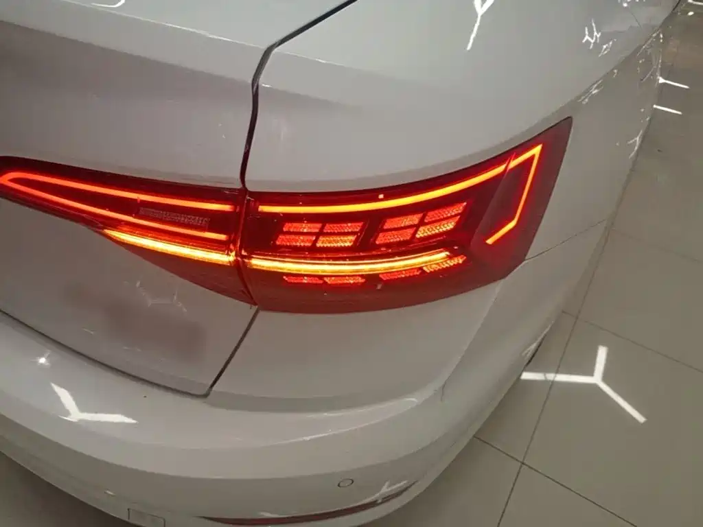 Volkswagen Sagitar — миниатюра 8