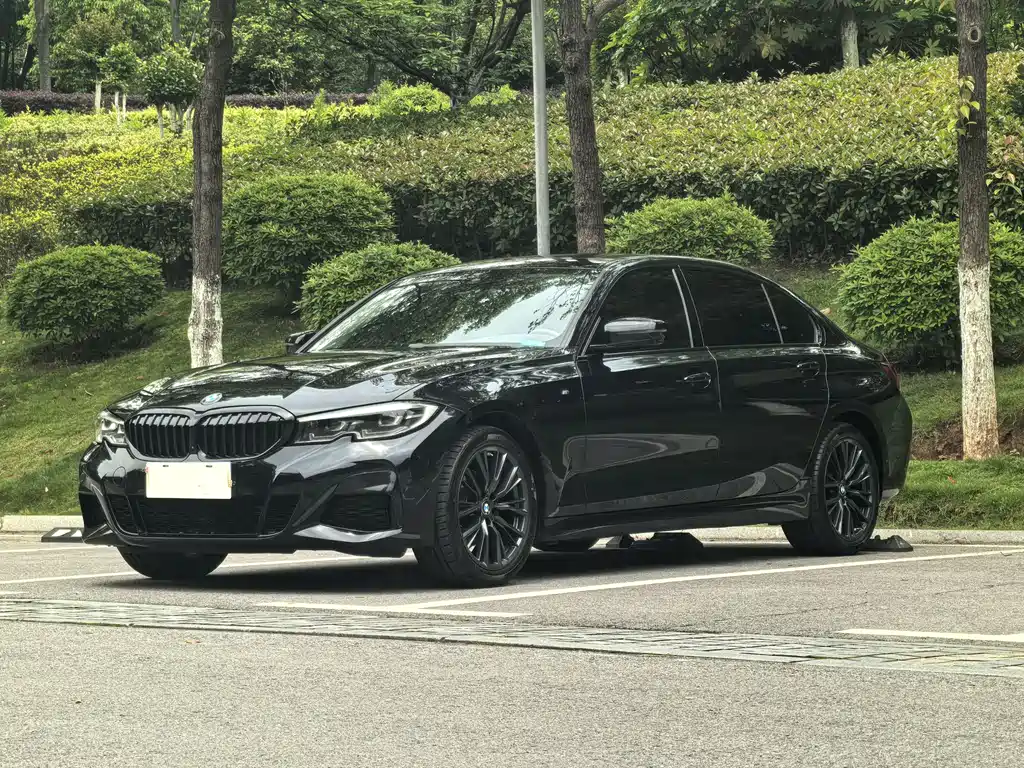 BMW 3 Series 2021
