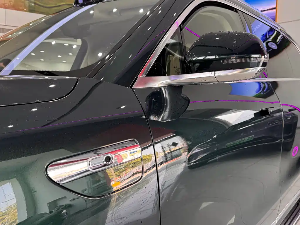 AITO ASK THE WORLD M9