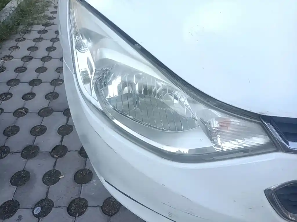 Chevrolet Sail — миниатюра 11