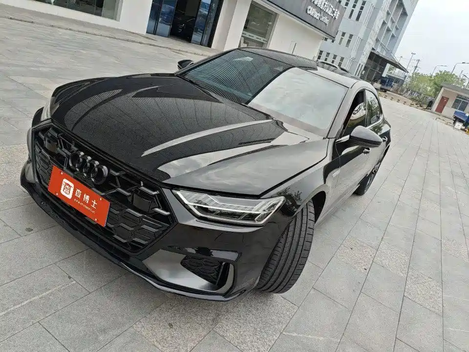Audi A7L