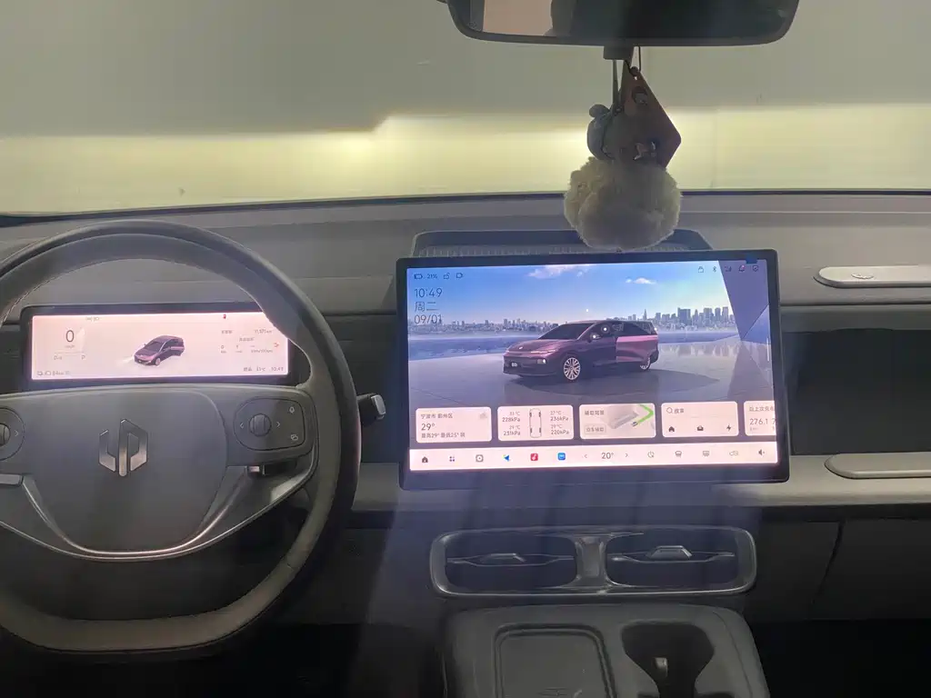 Leapmotor Leapmotor B01 — миниатюра 7