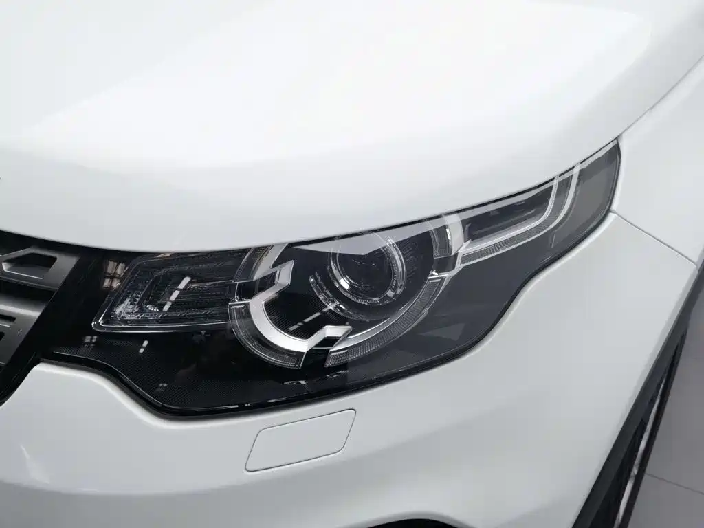 Land Rover Discovery Sport — миниатюра 7