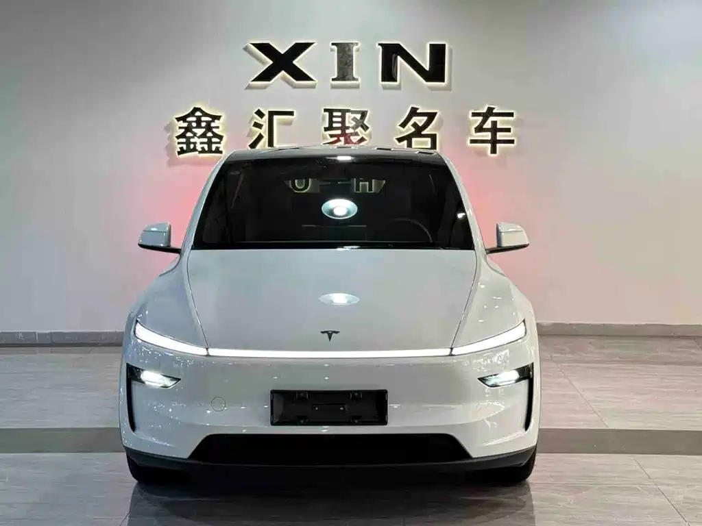 Tesla Model Y 2026