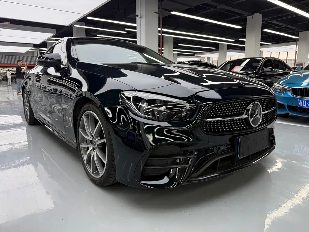 Mercedes-Benz E-Class (Import) — миниатюра 3