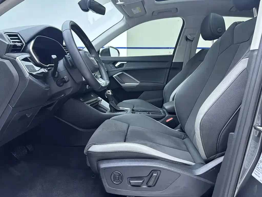 Audi Q3 2022 35 TFSI Fashion
