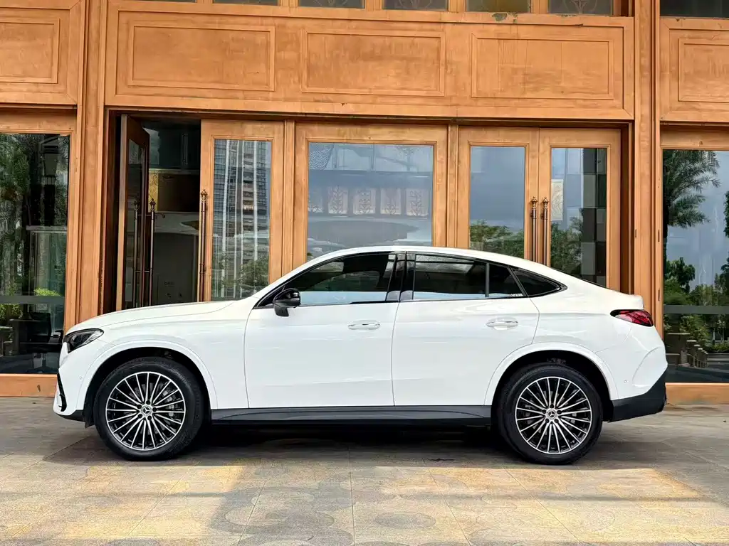 Mercedes-Benz GLC 2025 GLC 300 4MATIC SUV