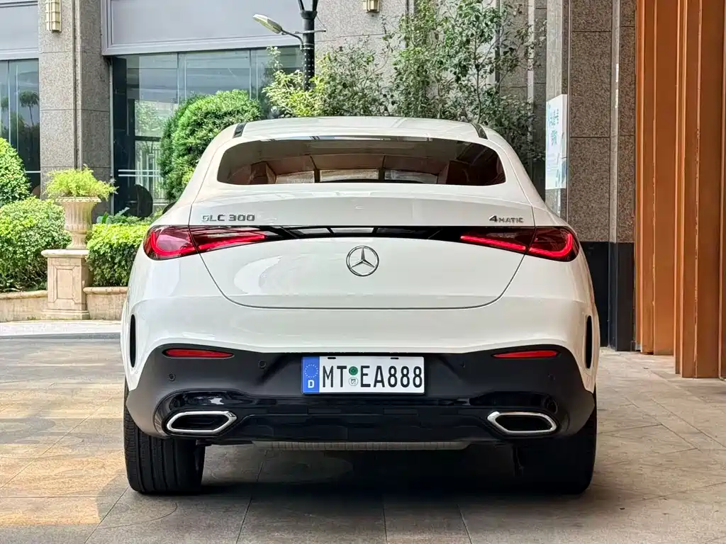 Mercedes-Benz GLC 2025 GLC 300 4MATIC SUV