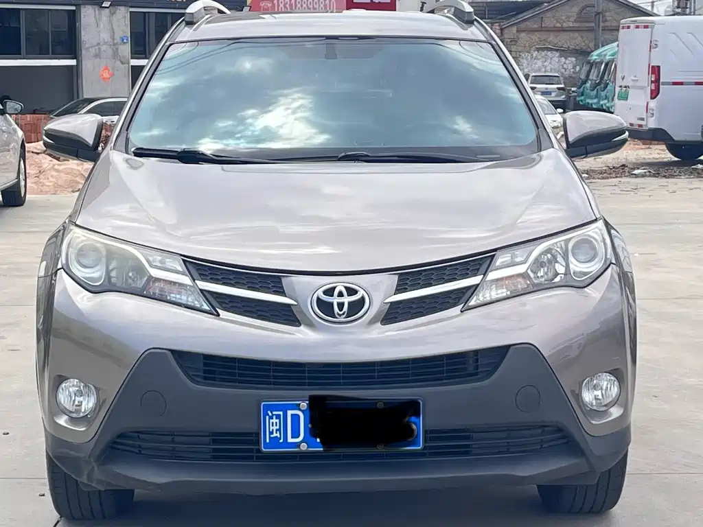 Toyota RAV4 — миниатюра 2
