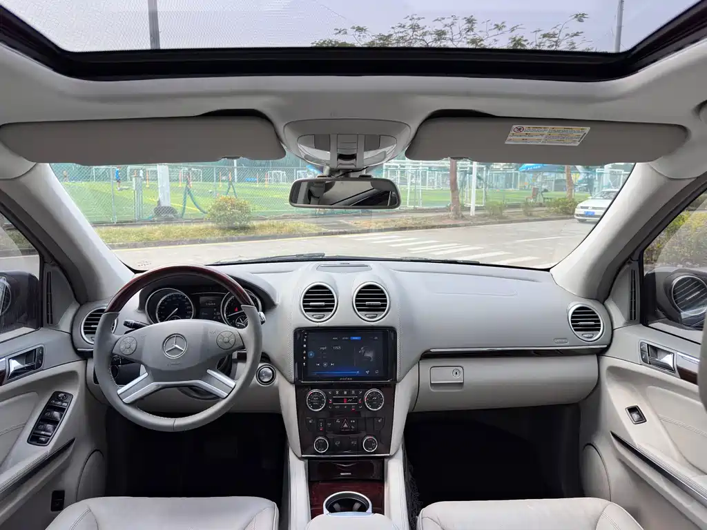 Mercedes-Benz GL-Class — миниатюра 11