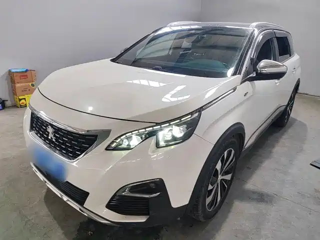 2017 Peugeot 5008