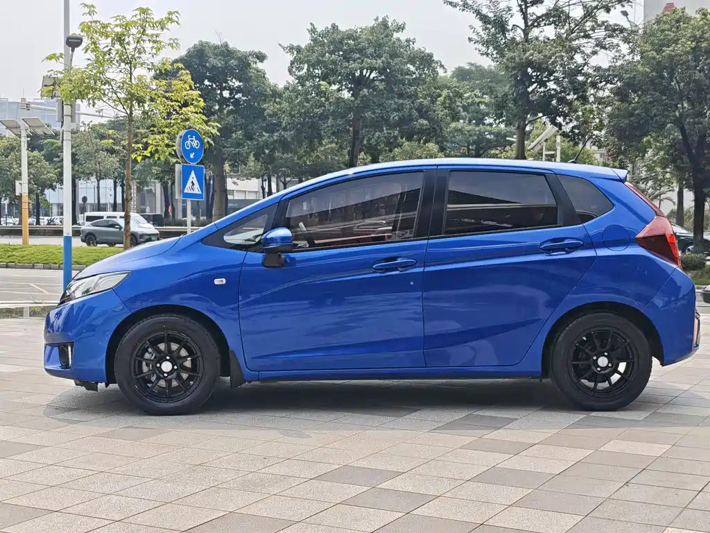 Honda Fit — миниатюра 20