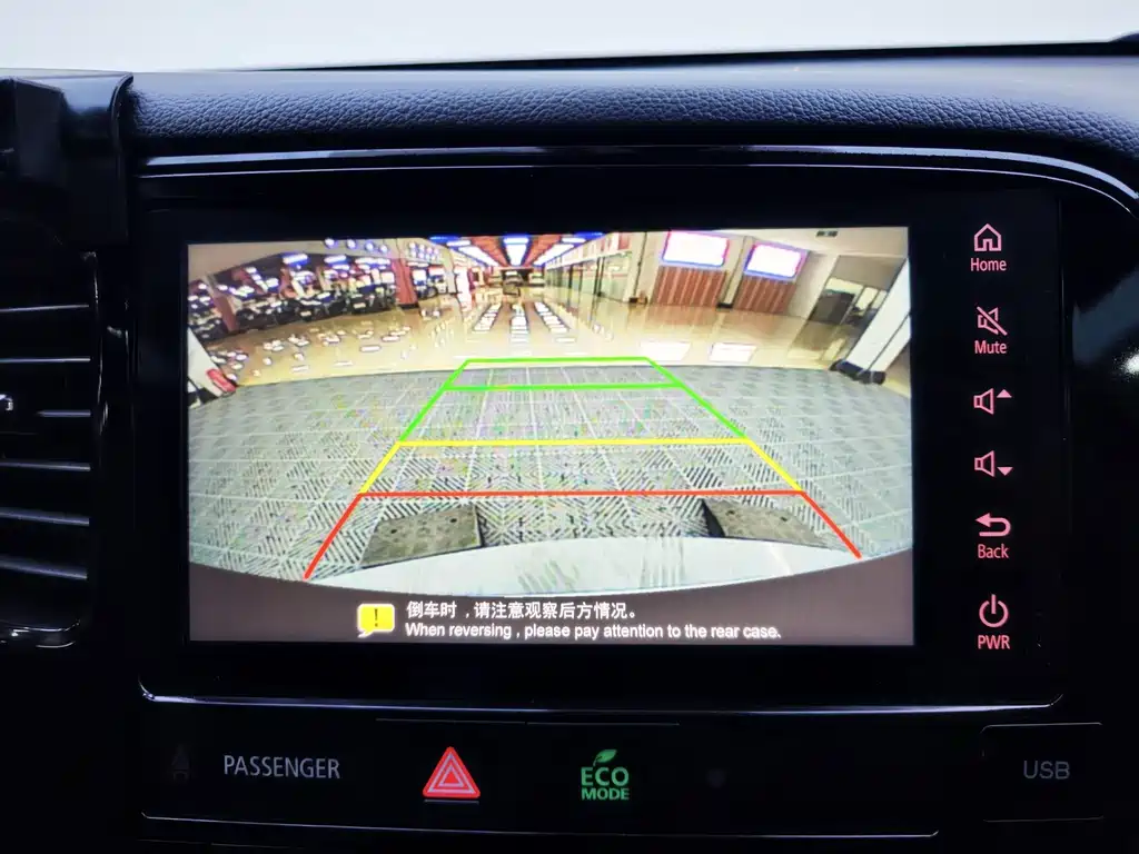 Mitsubishi Outlander — миниатюра 12