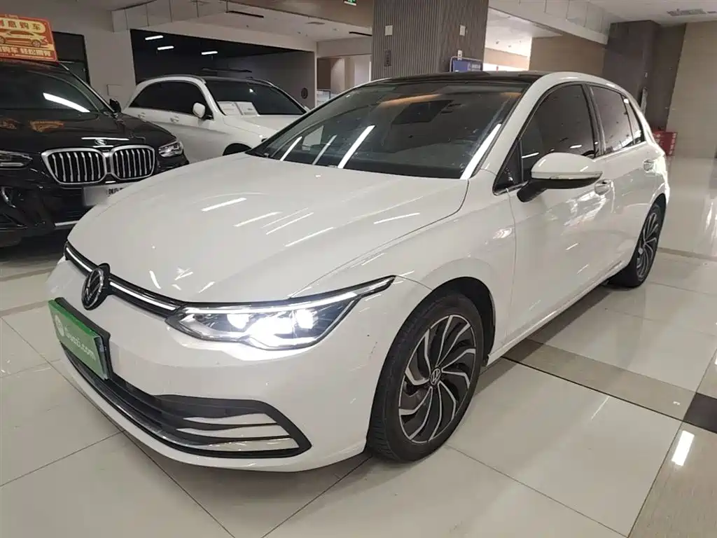 Volkswagen Golf 2022