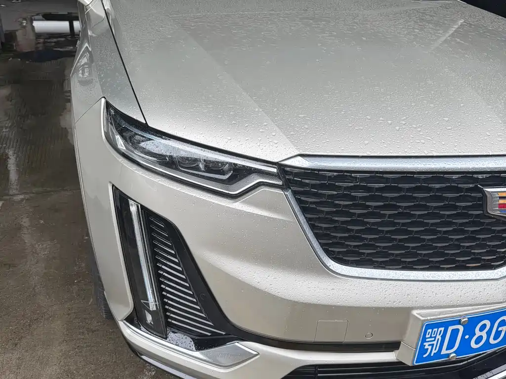 Cadillac XT6 2021 28T мест Luxury