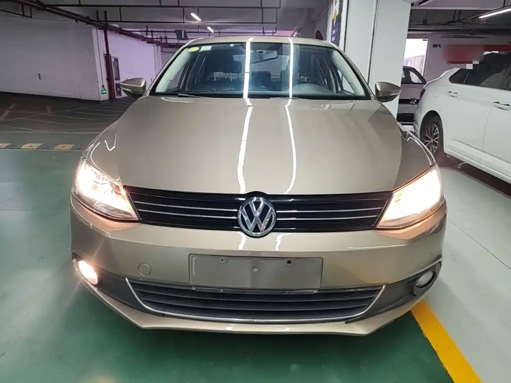 Volkswagen Sagitar — миниатюра 3