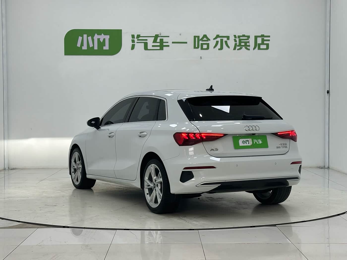 Audi A3 1.4 л 2022 г. Белый, пробег 19000 км