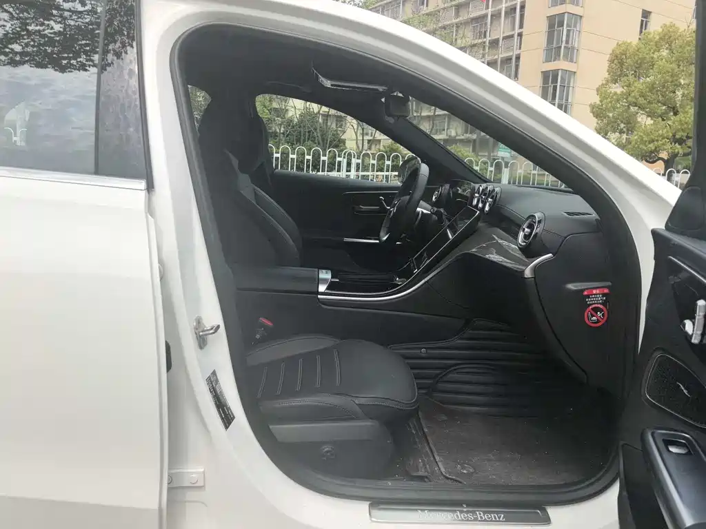 Mercedes-Benz C-Class - фото 8
