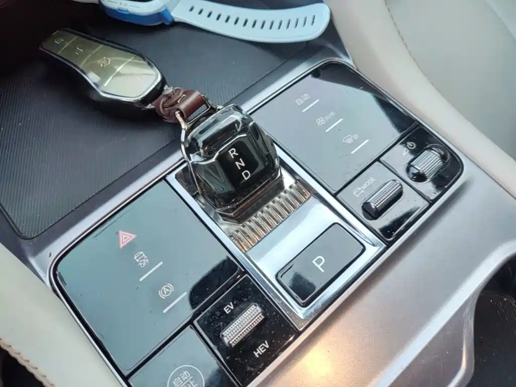 BYD PLUS New Energy — миниатюра 14