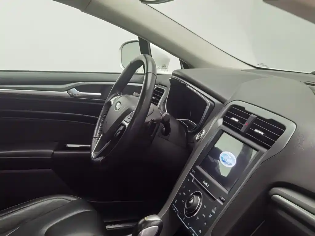 Ford Mondeo — миниатюра 22