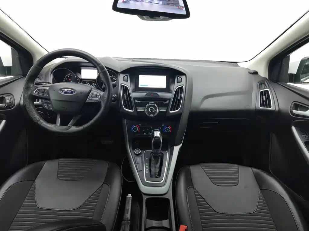 Ford Focus — миниатюра 5