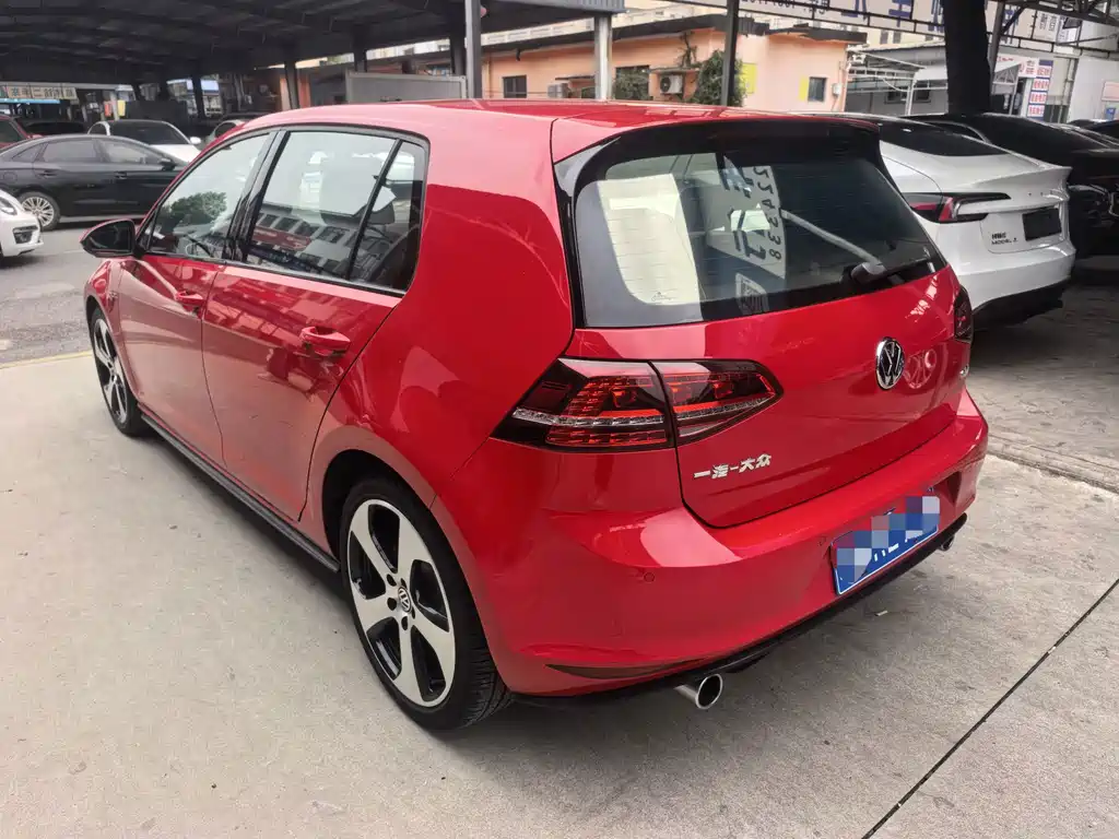 Volkswagen Golf GTI — миниатюра 13